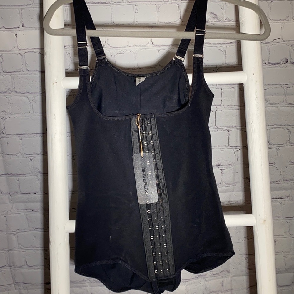 Women’s waist trainer
